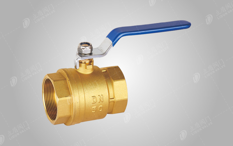 Brass threaded ball valve